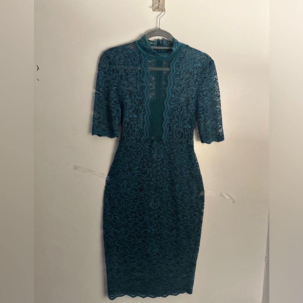Express green lace dress size 4